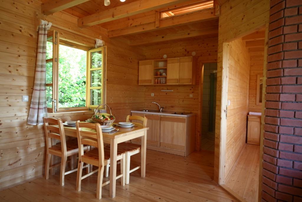 Holiday Homes Eko Klanac Rakovica Habitación foto